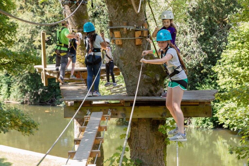Kids playing on a tight rope in Castlecomer Discovery Park
